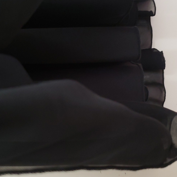 Let's Fashion Black Dress With Shawl - Picture 6 of 13